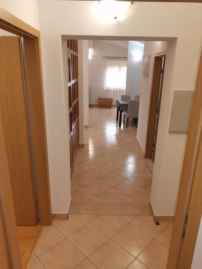 Trilj Apartman Jurika ภายนอก รูปภาพ